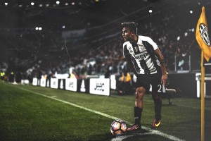 开云esport-《Dota 2》国际秋季赛紧张激烈，战况不断升级，dota2秋季赛首日